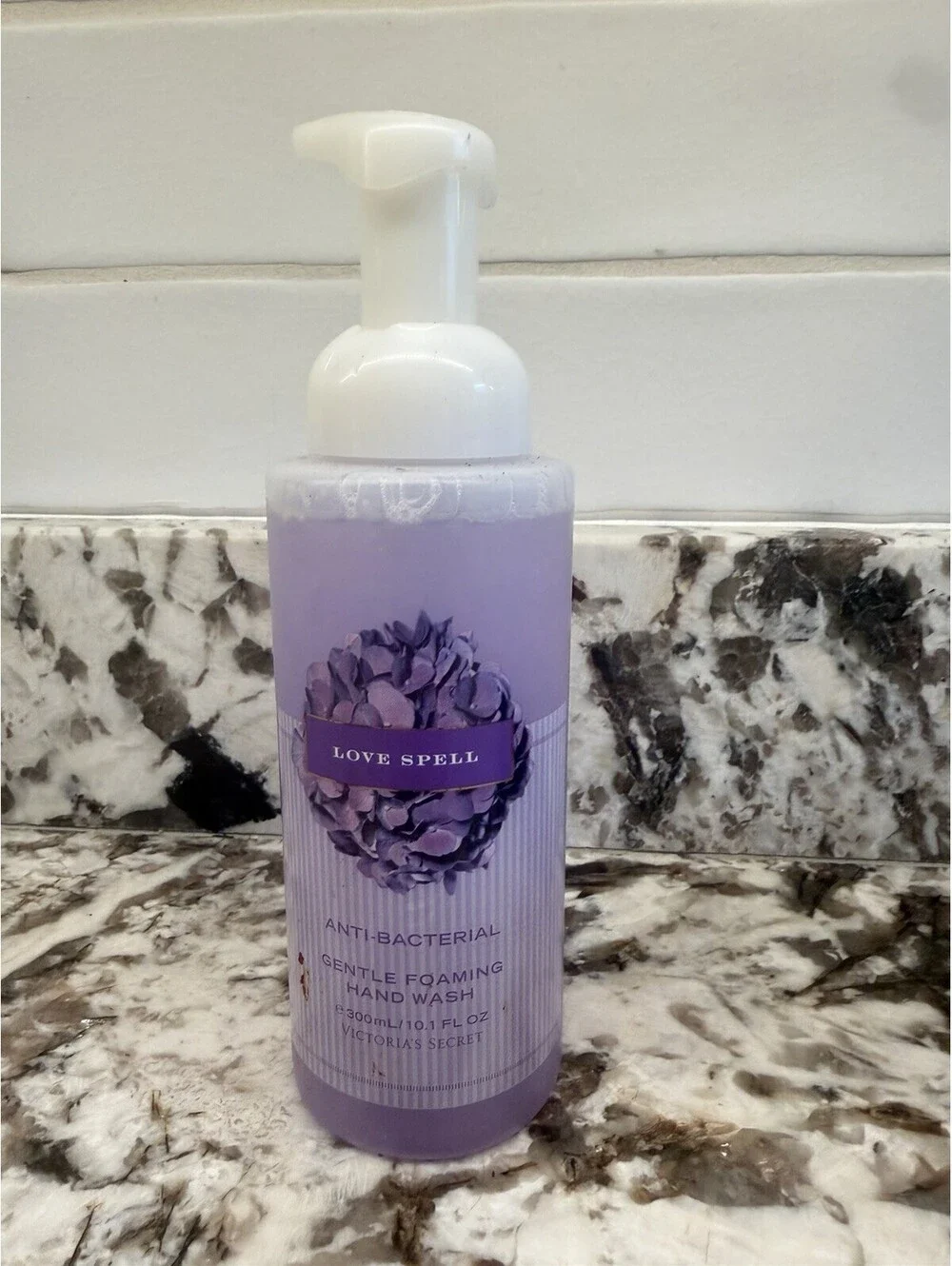Victoria Secret Love Spell Anti-bacterial Foaming Hand Wash 10.1 Oz Discontinued